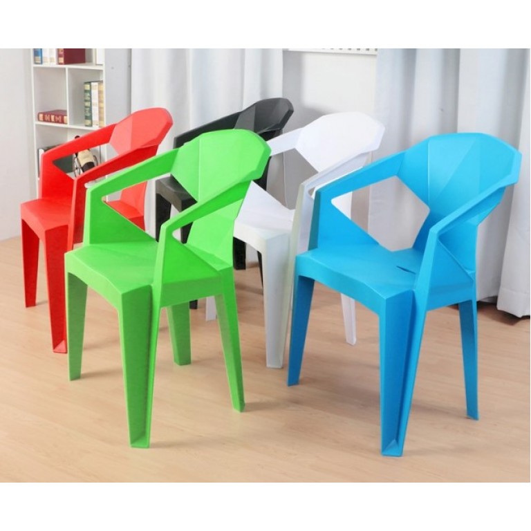 Стол пластмасов градински Рио